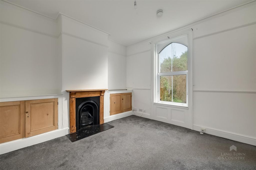 Property photo 2 of 11 0013.Jpg