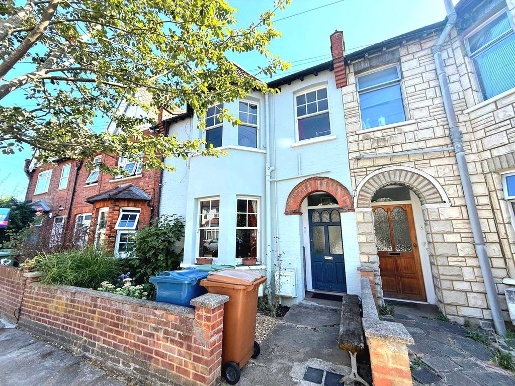 Property photo 1 of 7 8