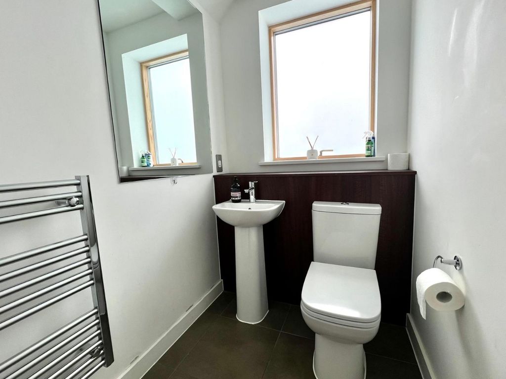 Property photo 3 of 16 3296436
