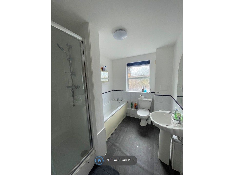 Property photo 3 of 4