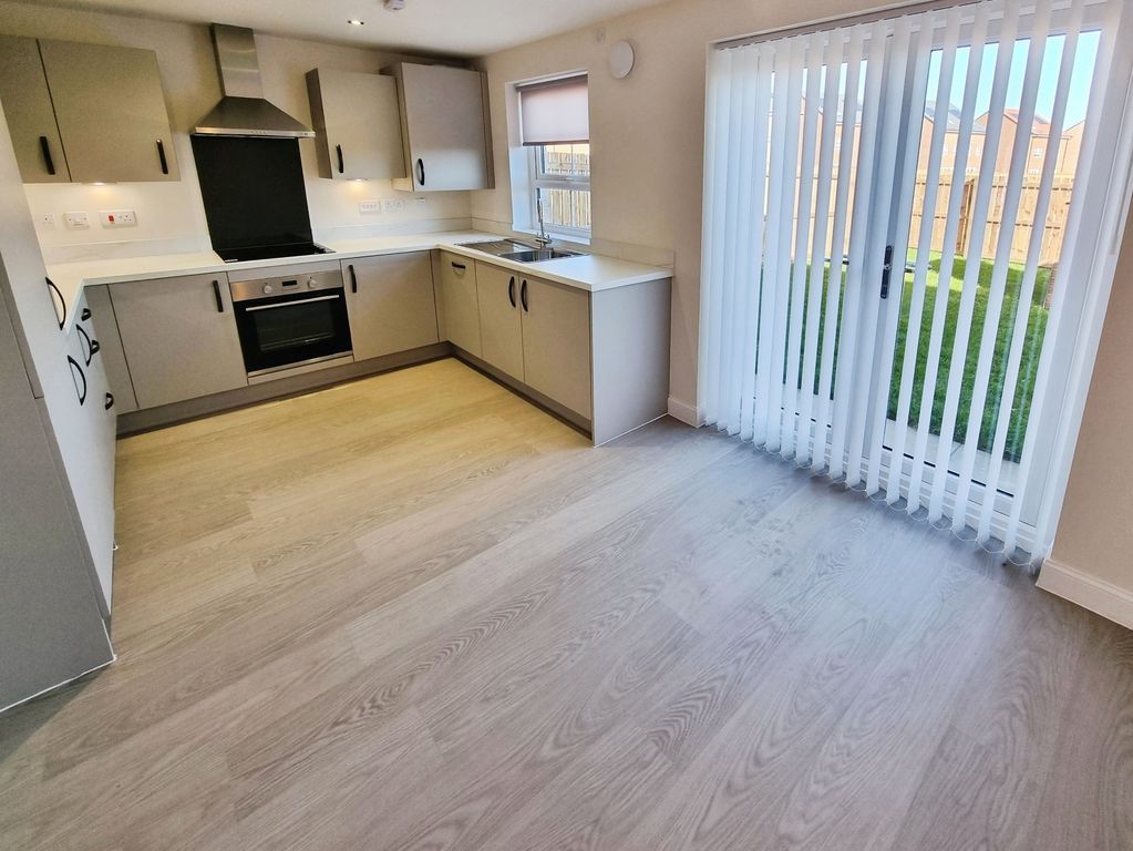 Property photo 3 of 8 Photo 15