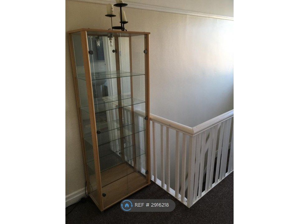 Property photo 3 of 4 Entrance - Internal Stairs
