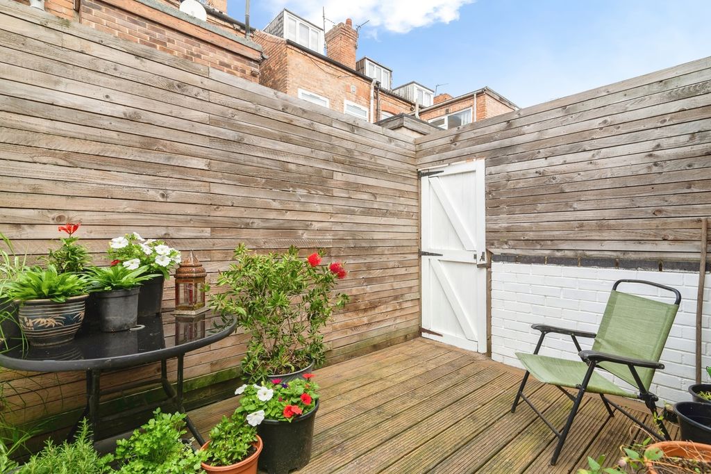 Property photo 2 of 17 Pbox-Img.Jpg
