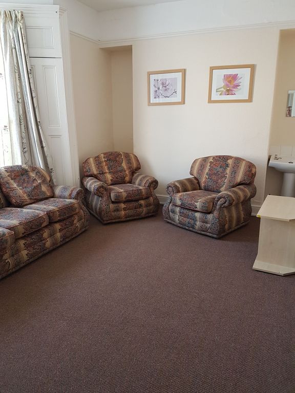 Property photo 2 of 21