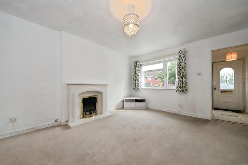 Property photo 2 of 16 Image