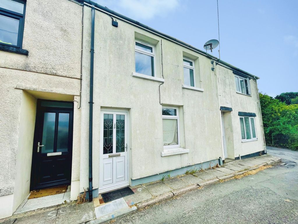 Property photo 1 of 15 External