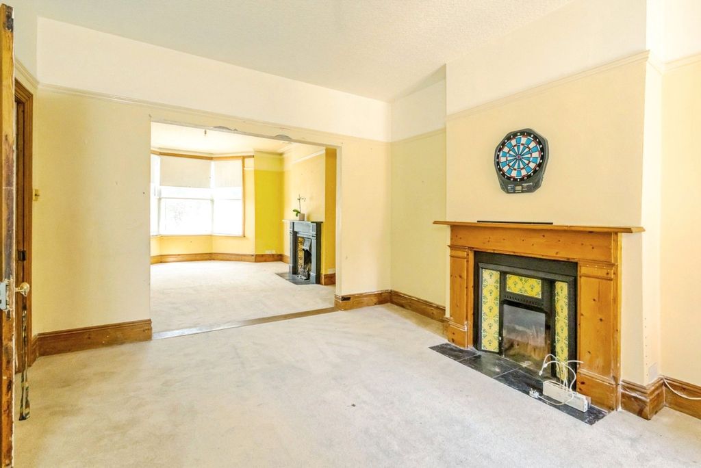 Property photo 2 of 20 Pbox-Img.Jpg