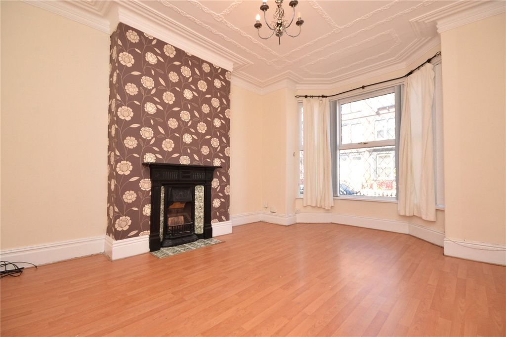 Property photo 2 of 13 Picture No. 03