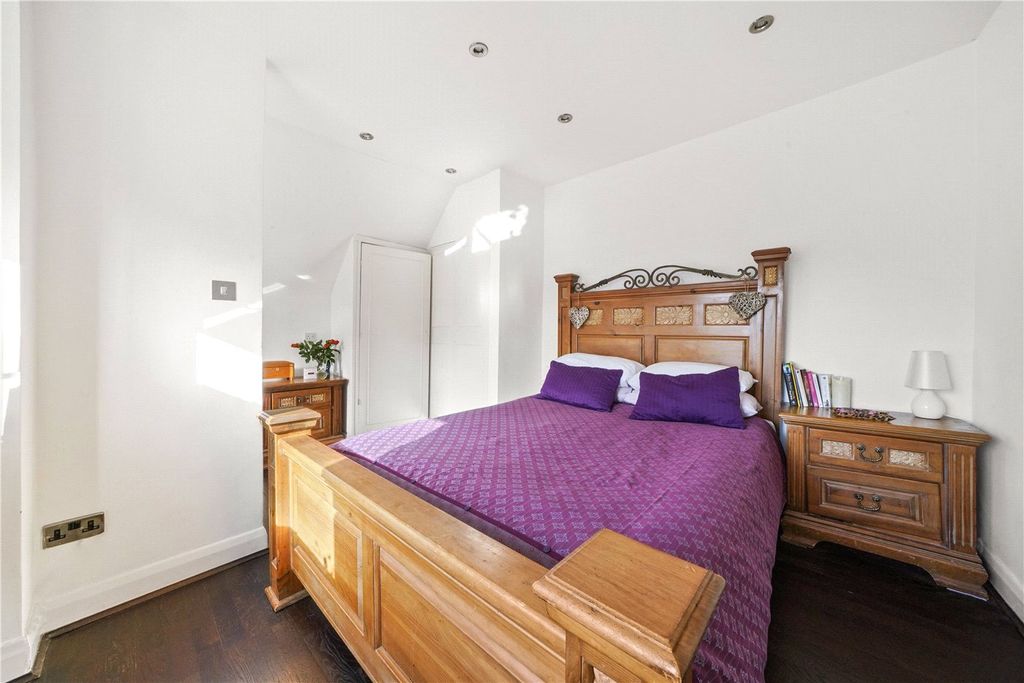 Property photo 3 of 7 Picture No. 04