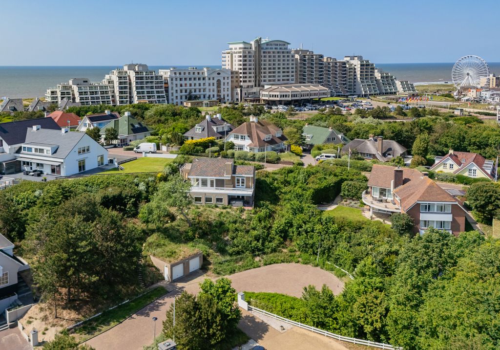 Property photo 3 of 43