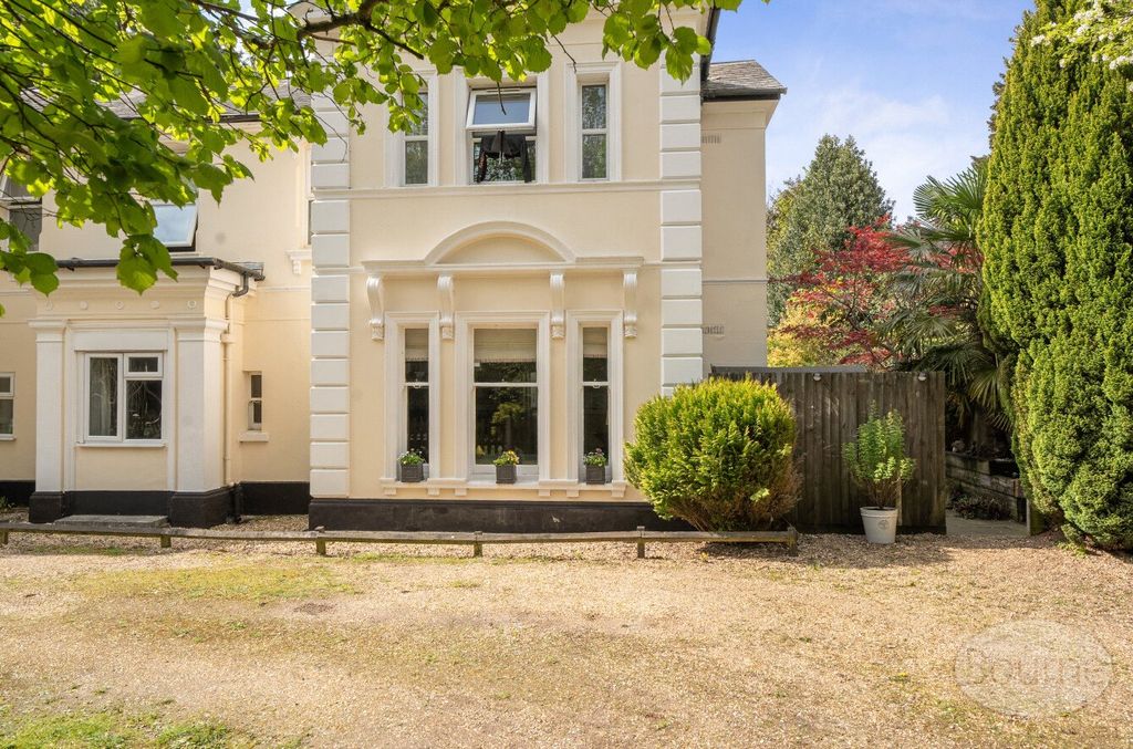 Additional image 15 of 1 bed flat for saleLondon Road, Hill Brow, Liss, Hampshire GU33