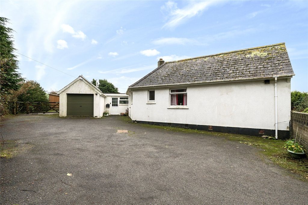 Property photo 2 of 39 Picture No. 31