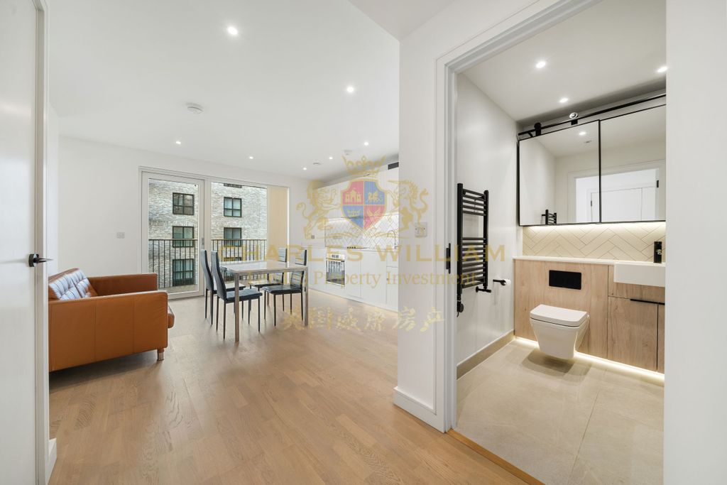 Property photo 3 of 12