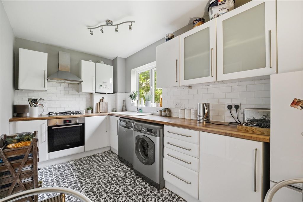 Property photo 3 of 9 Jc6.Jpg