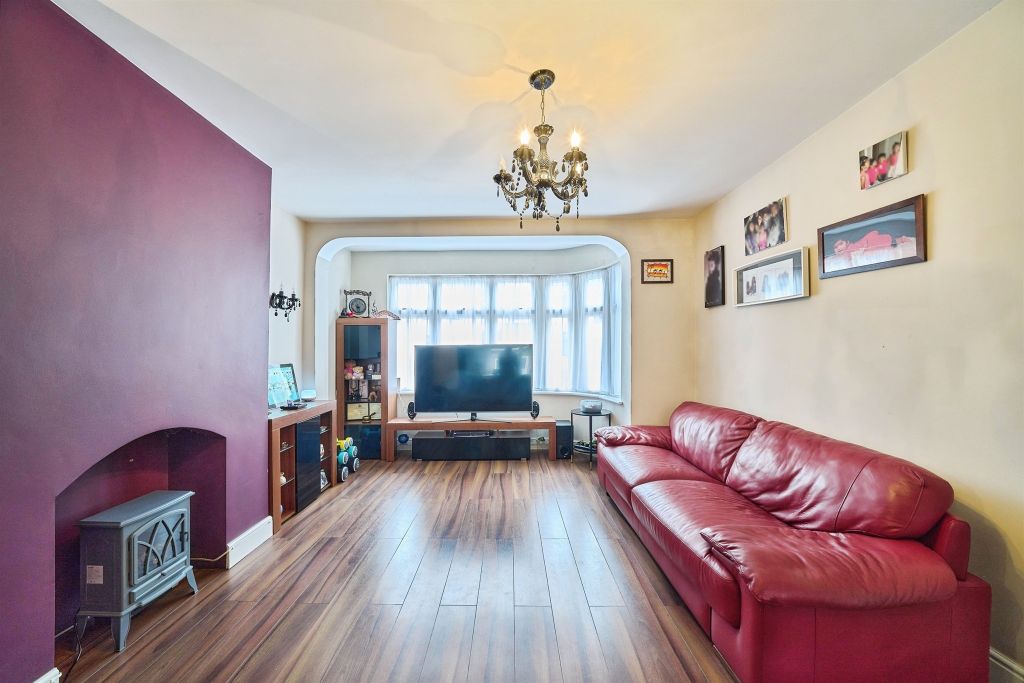 Property photo 3 of 19