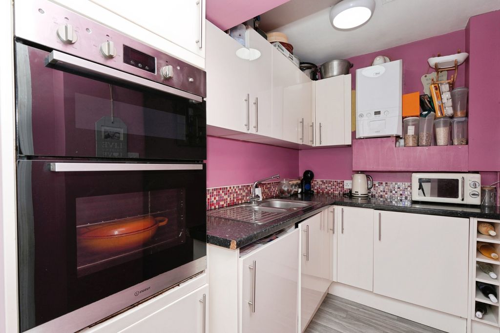 Property photo 3 of 20 Pbox-Img.Jpg