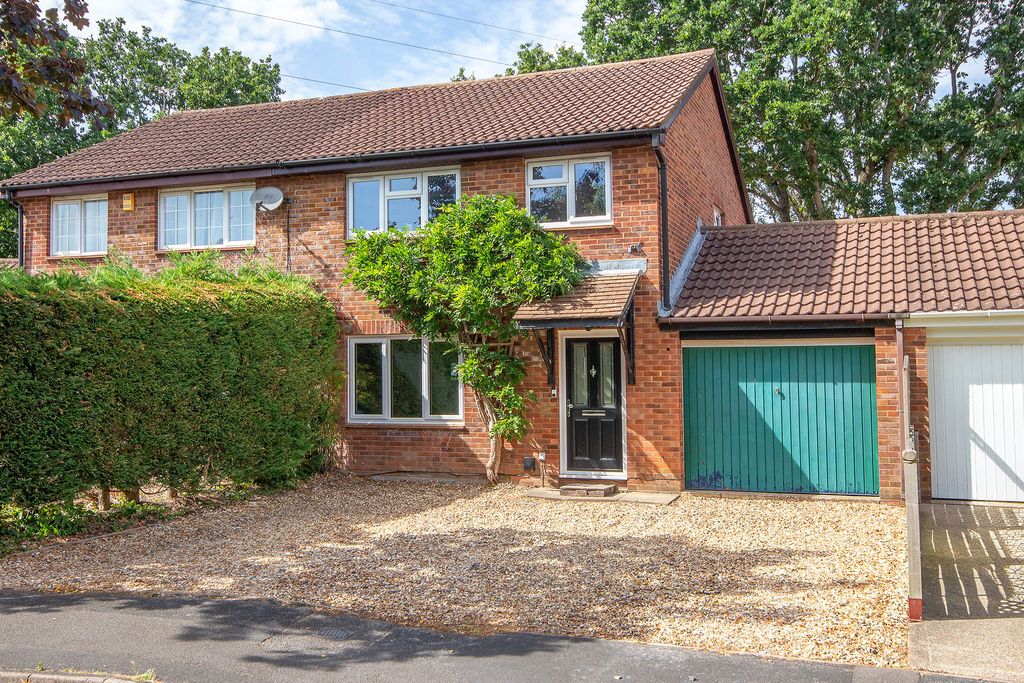 Property photo 1 of 11 External