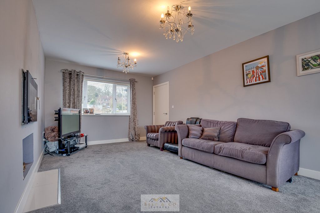 Property photo 2 of 35 Lounge 1.1