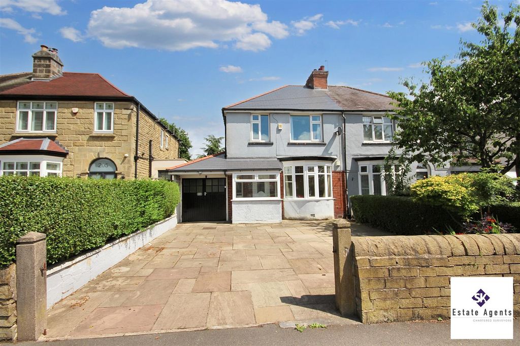 Property photo 1 of 21 Outside