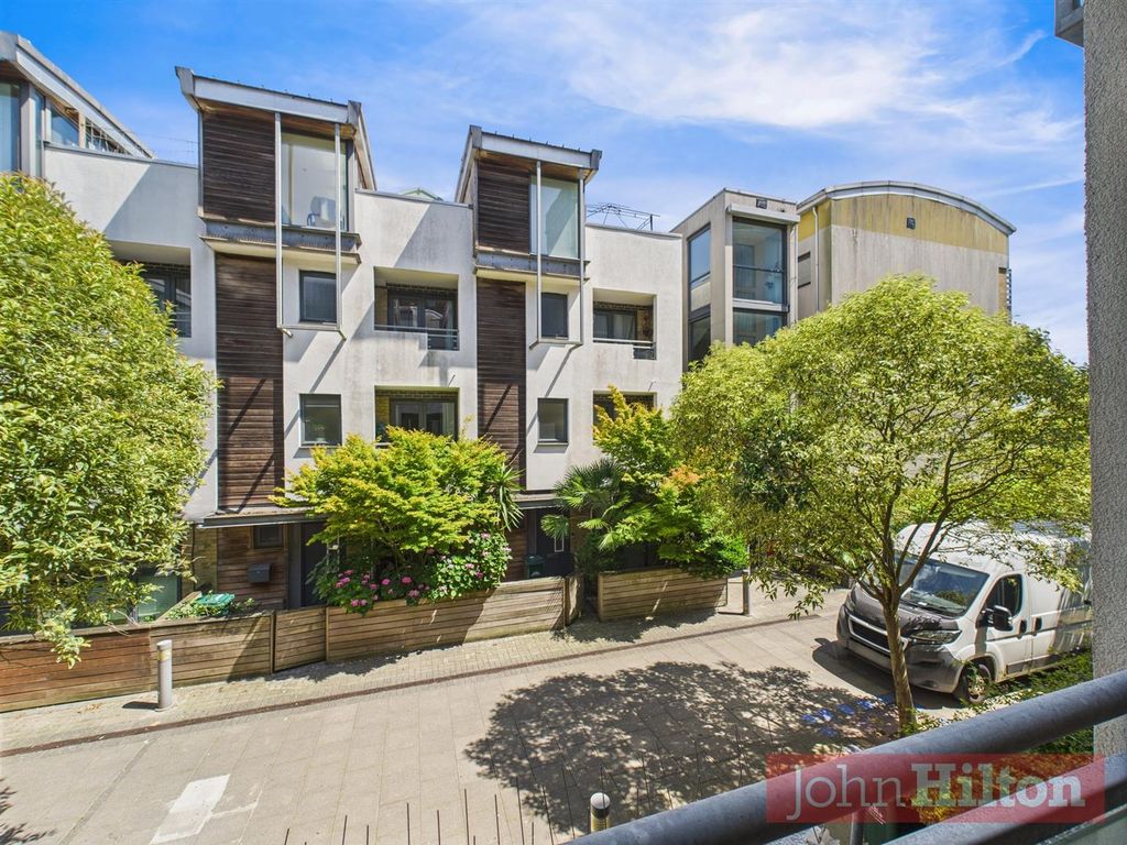 Property photo 1 of 20 Cam02534G0-Pr0533-Still012.Jpg