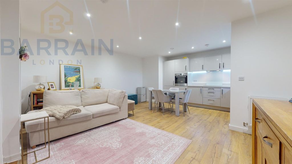 Property photo 1 of 11 6388766B8Fd69F001268Fd67_7E09Af6E1c0d9A5956d008E07A07Fc1573Bc2c03273F3c021B18Cbccfe992914.Jpg