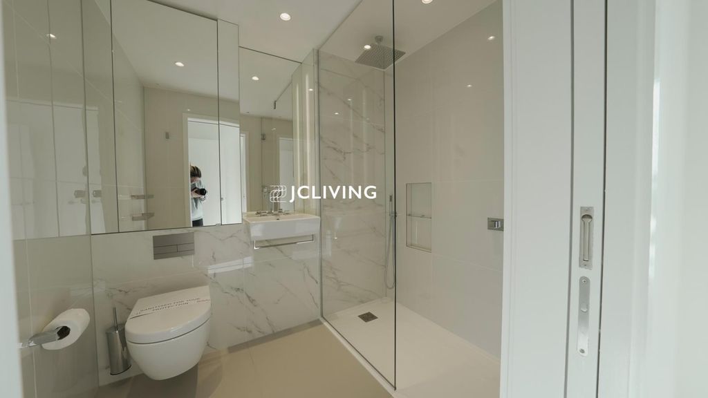 Property photo 1 of 34 B5Cbb1806564c20Fb9A92d8A52Dbab43.Jpg