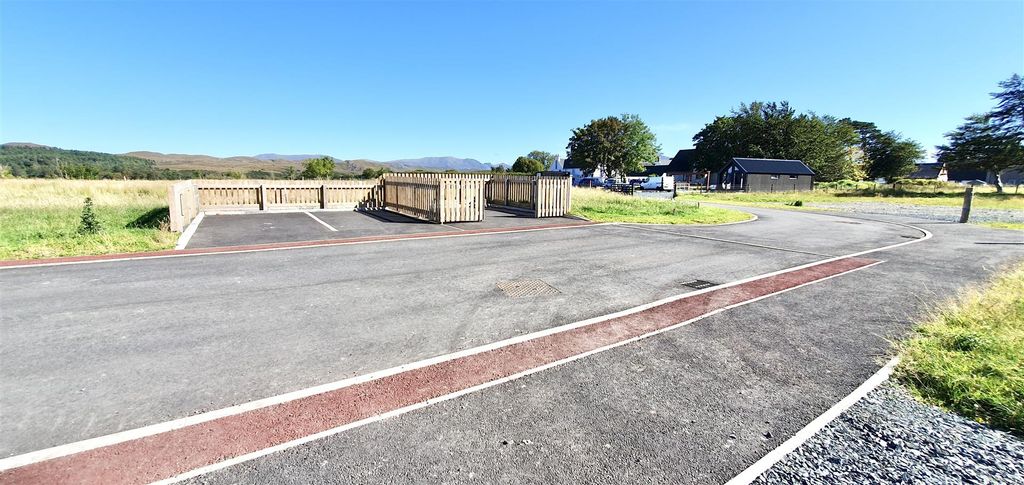 Property photo 3 of 11 Clifton, Poolewe