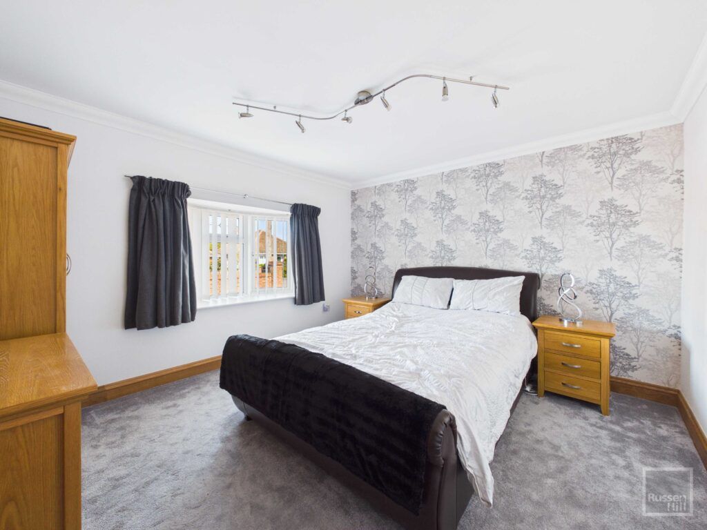 Property photo 2 of 32