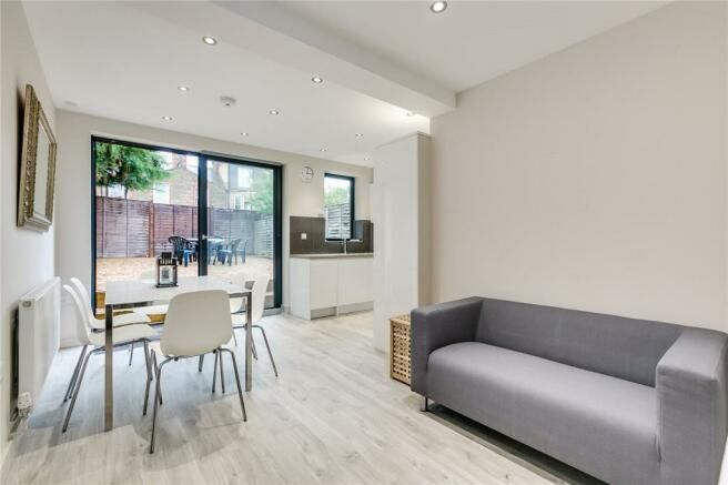 Property photo 3 of 7 Photo 2