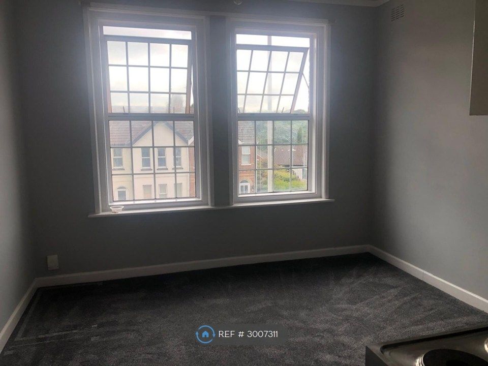 Property photo 1 of 4
