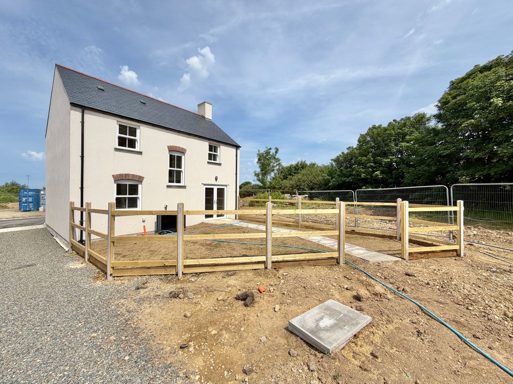 Property photo 2 of 18 Rear Garden