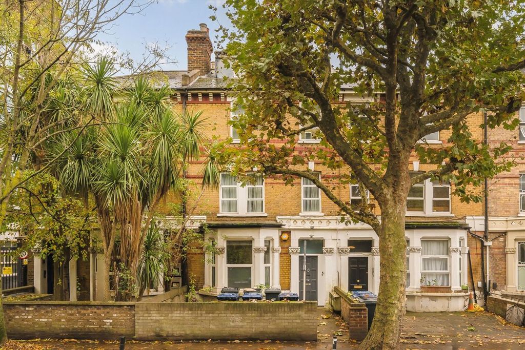 Property photo 1 of 5