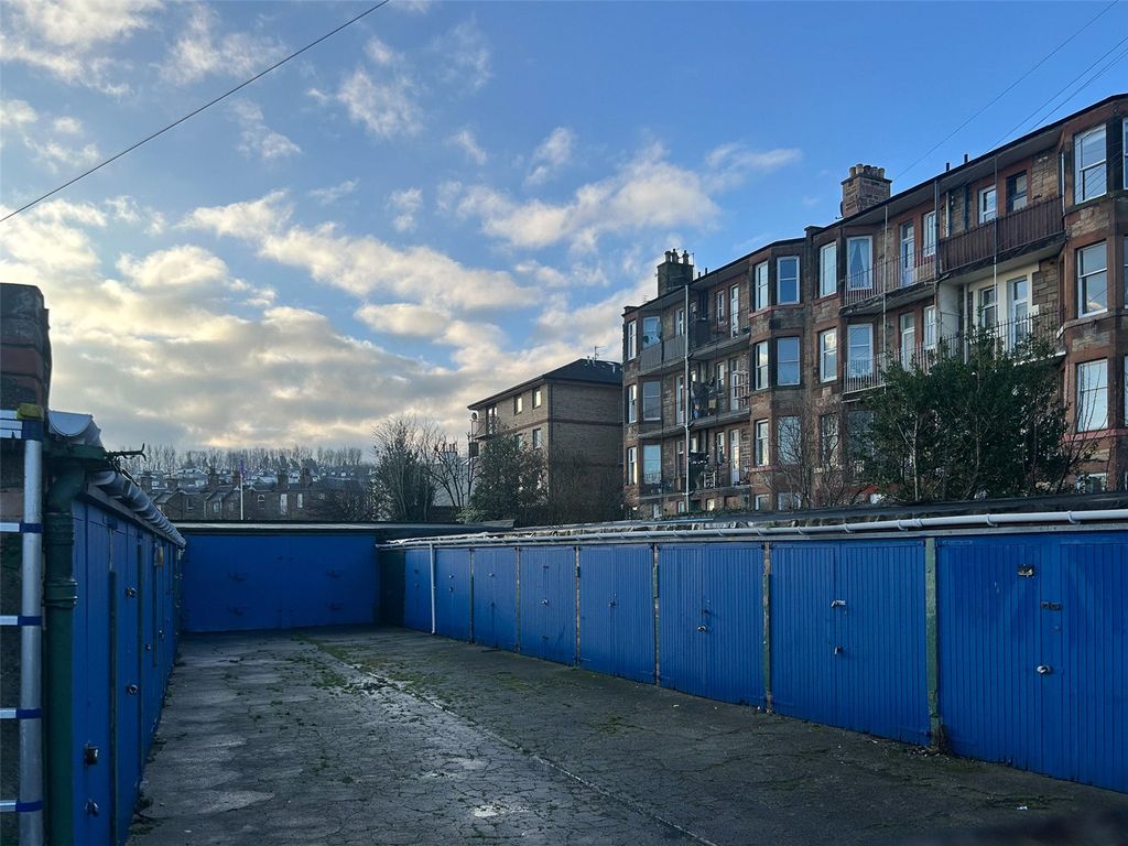 Property photo 3 of 5 Picture No. 04