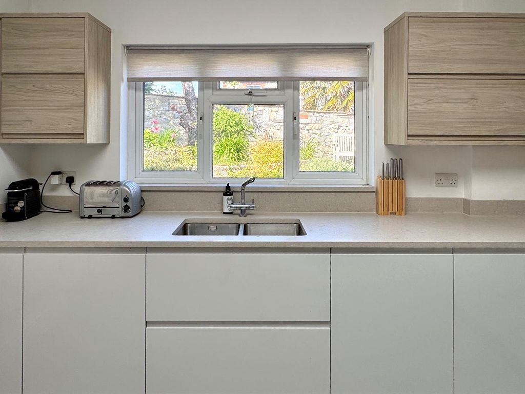 Additional image 10 of 4 bed semi-detached house for salePaget Place, Penarth CF64
