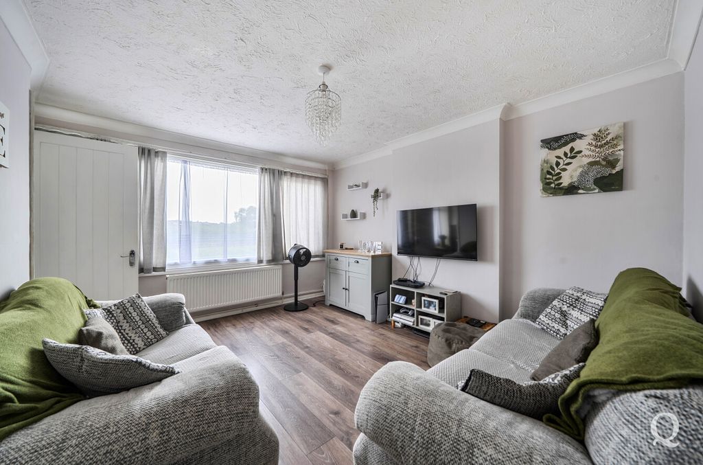 Property photo 2 of 20 F734Be29-A5d4-4F6...