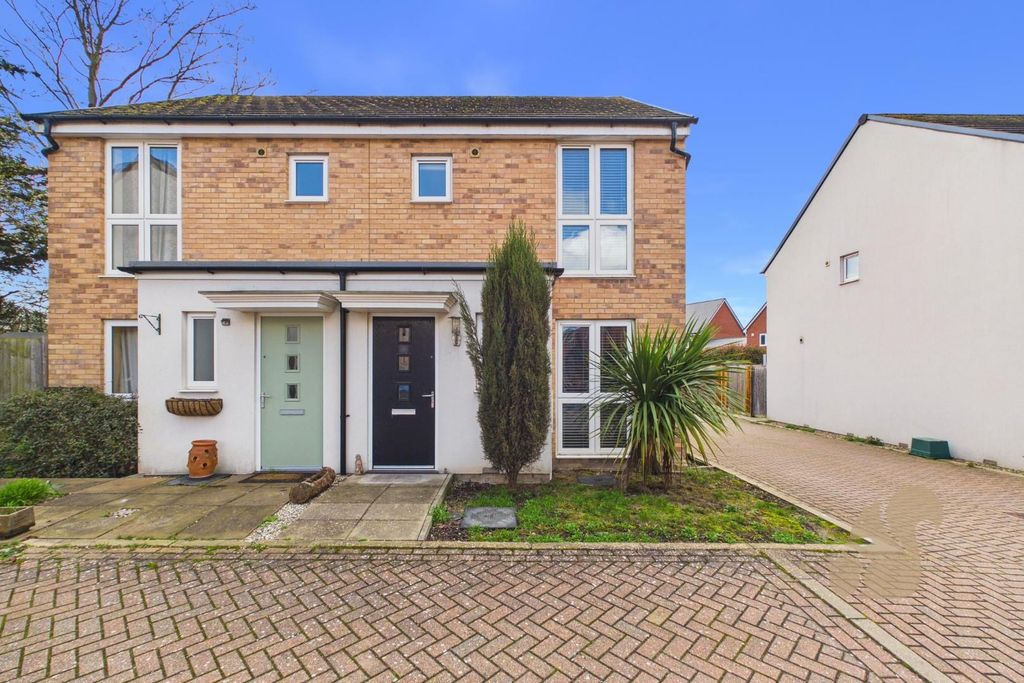 Property photo 1 of 22 Cam01659G0-Pr0766-Still023.Jpg