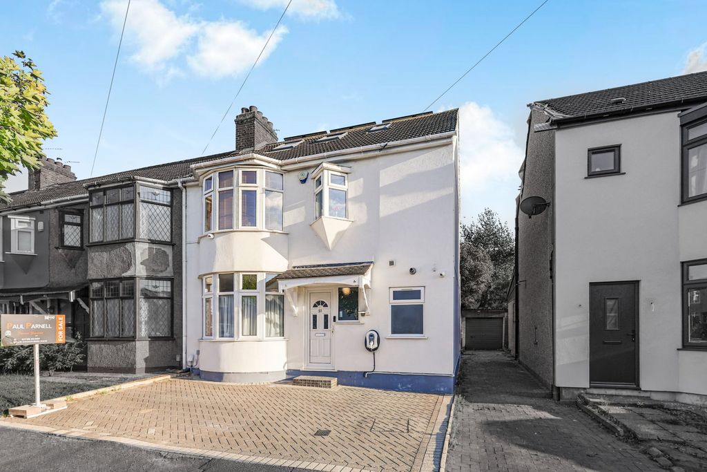 Property photo 1 of 30