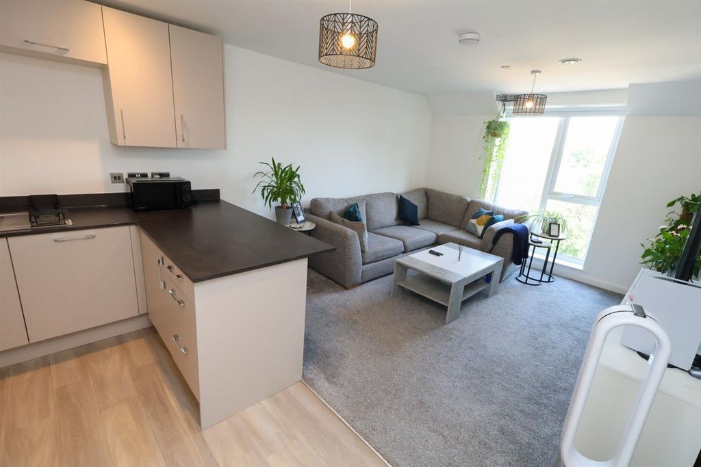 Property photo 2 of 13 3.Jpg