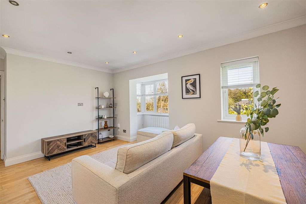 Property photo 3 of 15 7_78330.Jpg