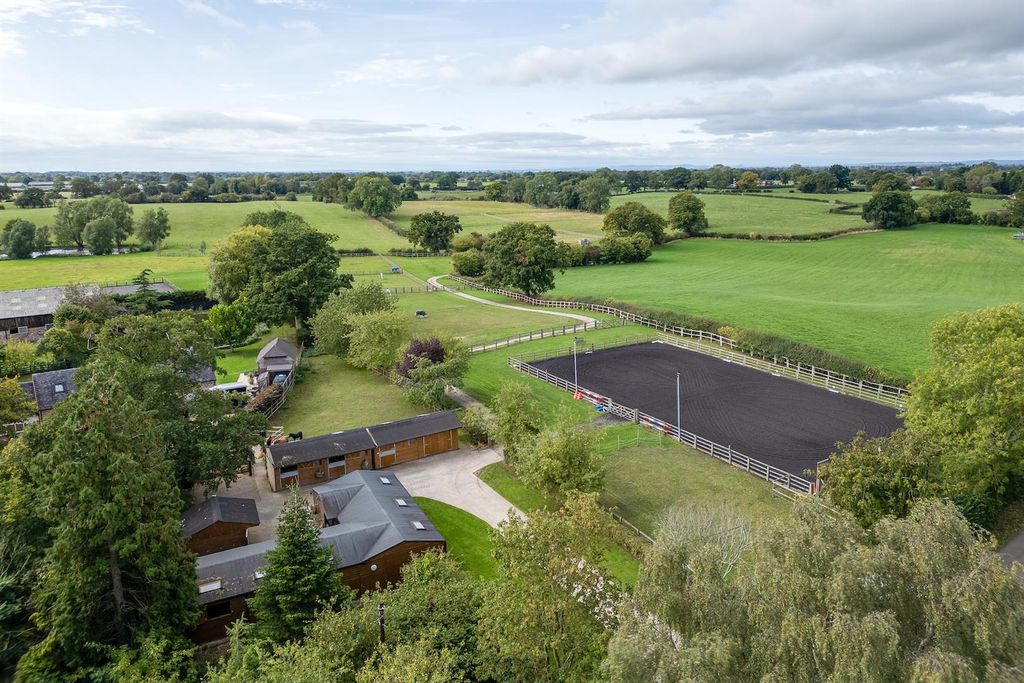 Property photo 3 of 36