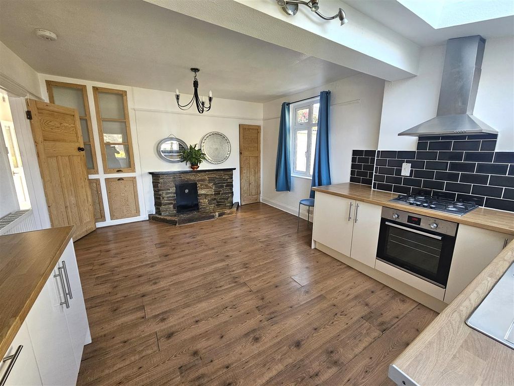 Property photo 2 of 17 Kitchen-Diner.Jpg