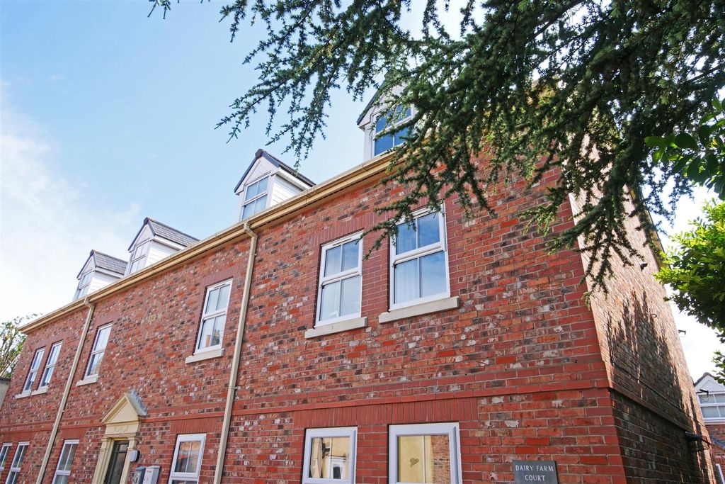 Property photo 1 of 13 Pnmb0682.Jpg