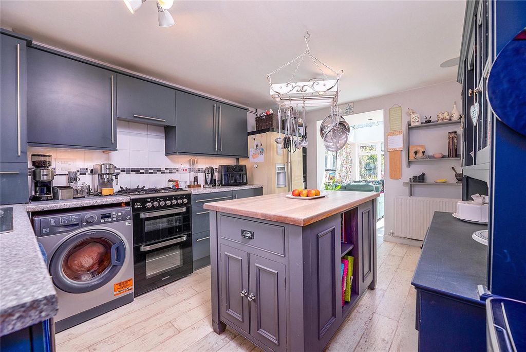 Property photo 3 of 41 Picture No. 38