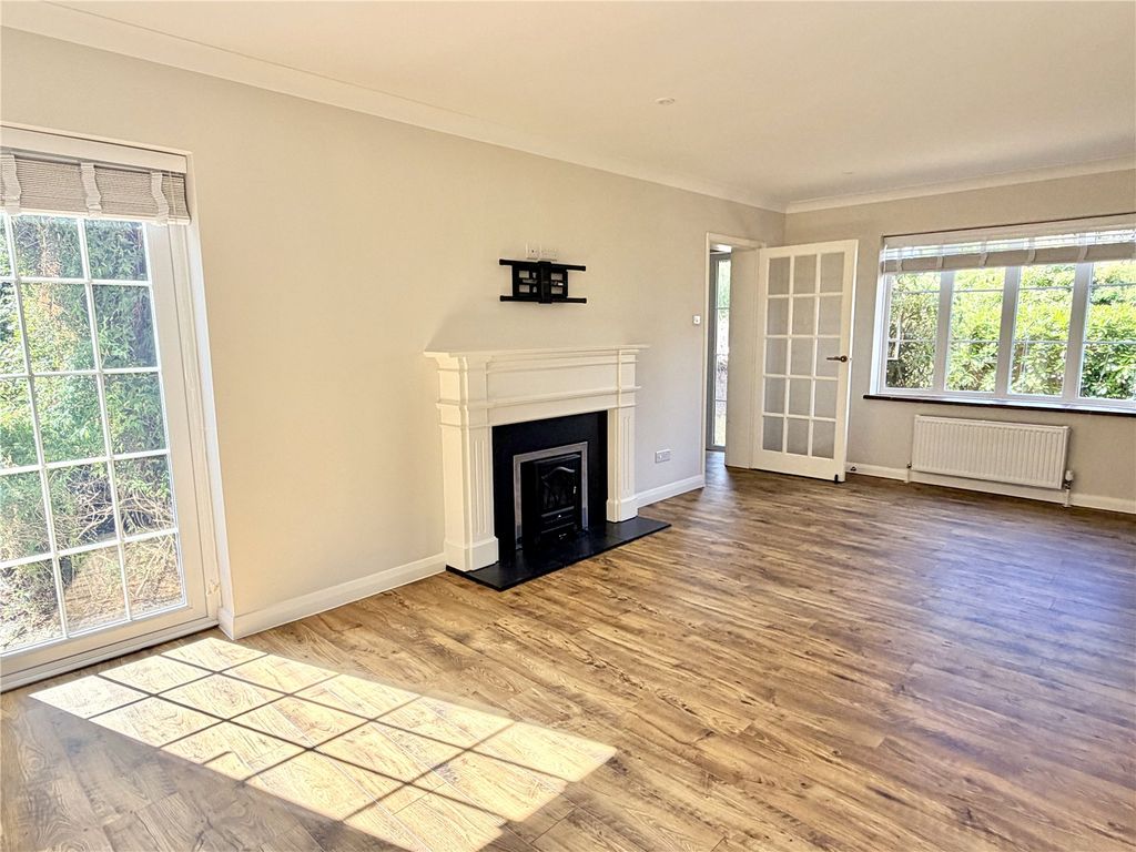 Property photo 2 of 17 Picture No. 04