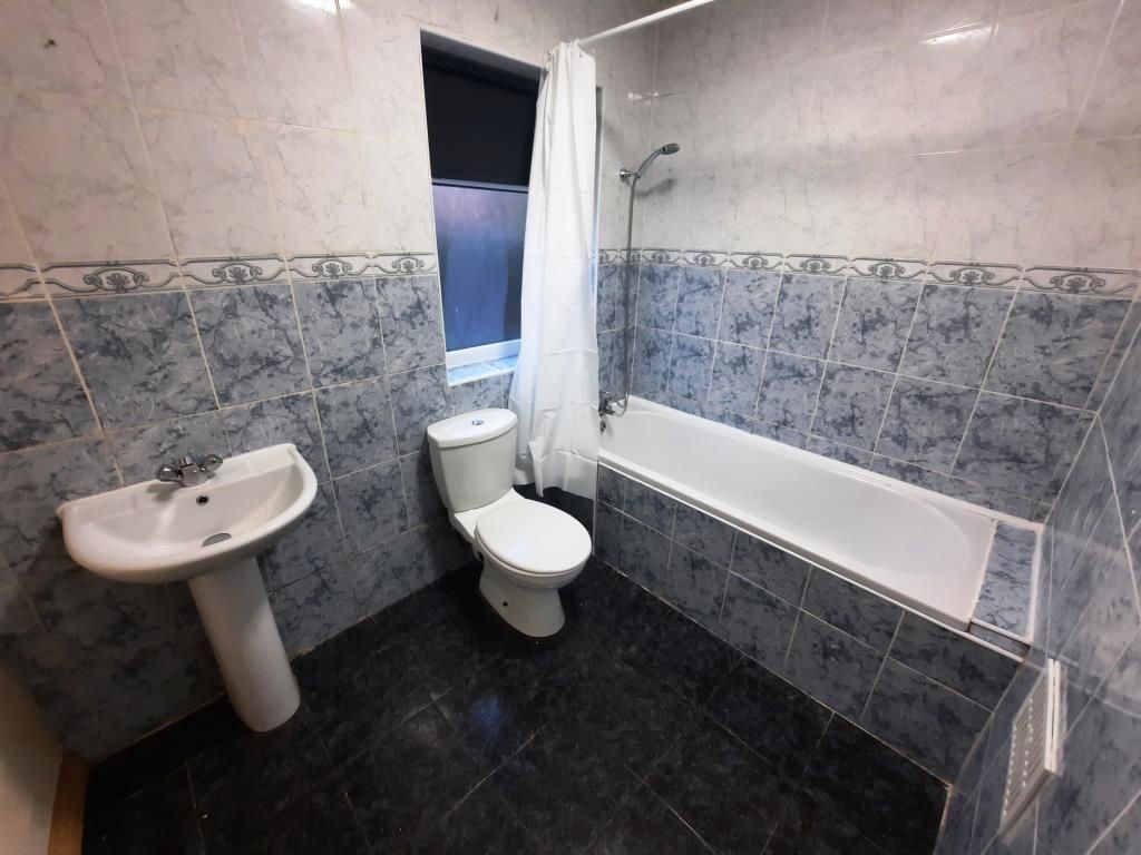 Property photo 2 of 4 d2Ykb5Ij20Gczkpivxy7Uw.Jpg