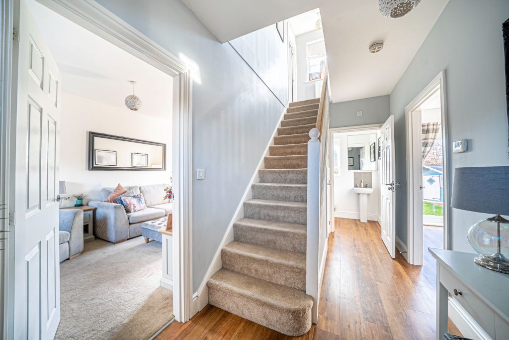 Property photo 3 of 25