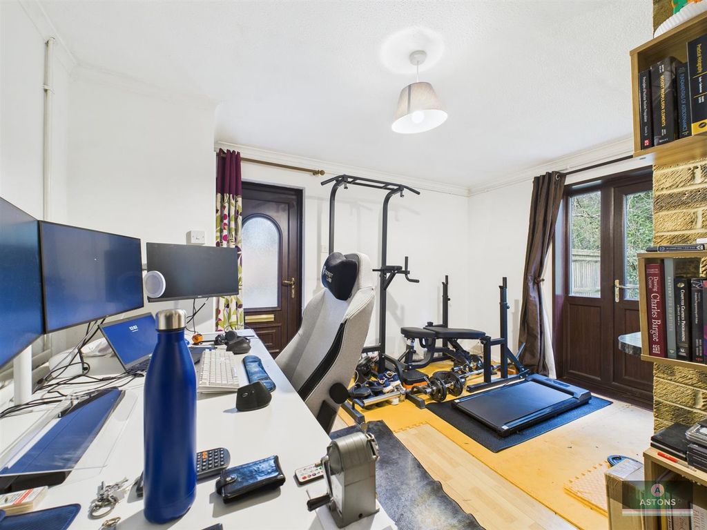 Property photo 3 of 9 Cam02067G0-Pr0163-Still001.Jpg