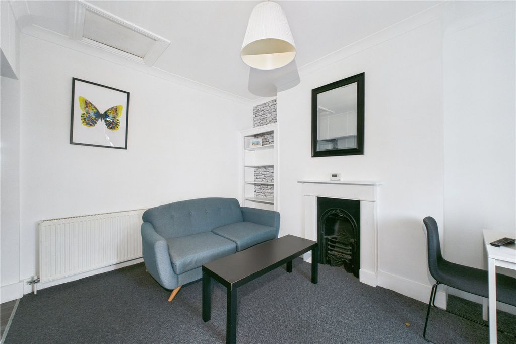 Property photo 3 of 5 Picture No. 04