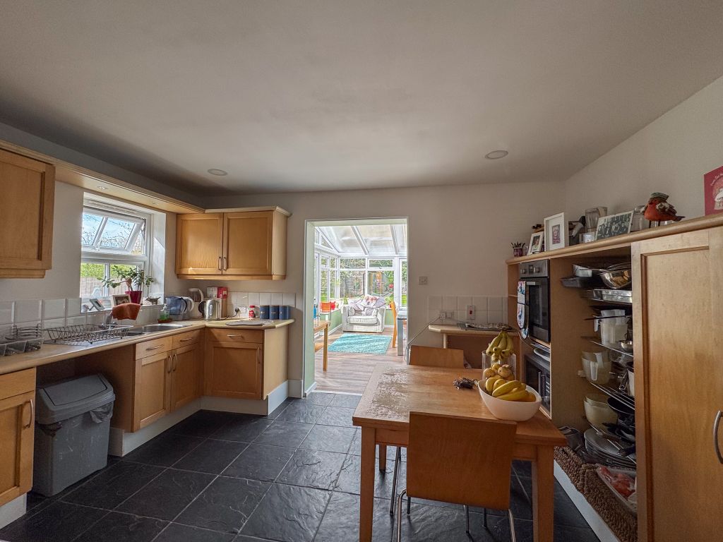 Property photo 3 of 34 Img_9129