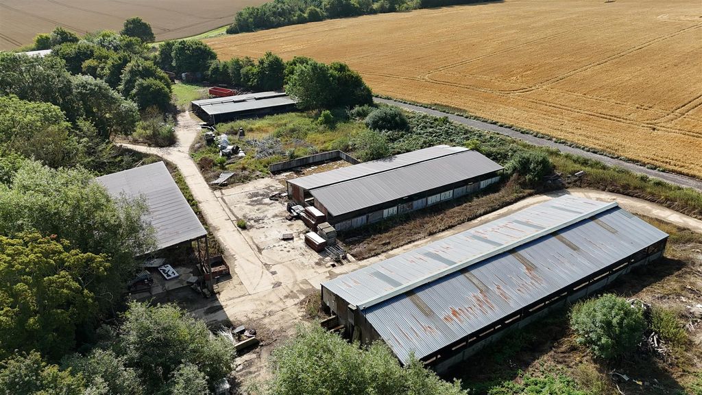 Property photo 2 of 8 Dji_20250725093316_0031_D.Jpg